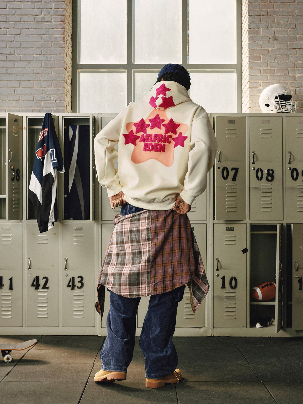 🔥Nur heute 80 % Rabatt! — Vintage-Hoodie Eden Star V303 mit Stickerei 