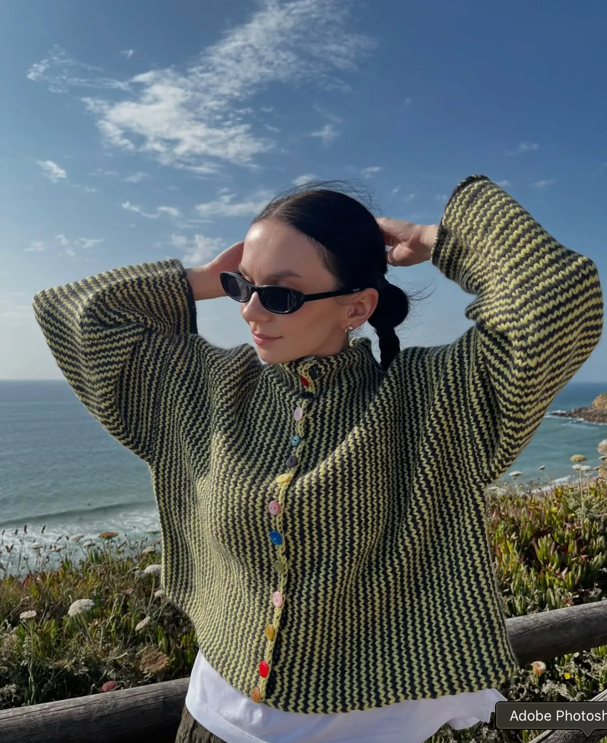 🌸 Strickjacke mit Edelsteinknöpfen – Niedlich, kuschelig &amp; elegant 