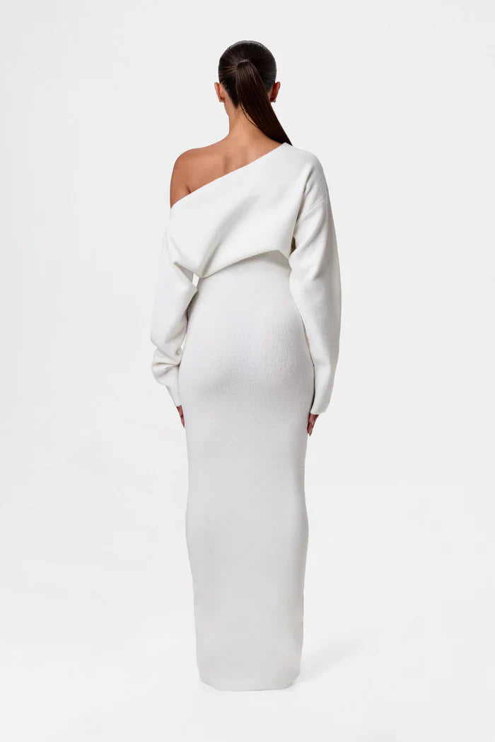 Knit Off-Shoulder Maxi Dress ✨ Elegant, Soft & Flattering Fit